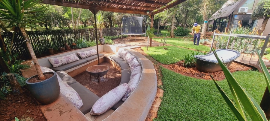 8 Bedroom Property for Sale in Kshane North West